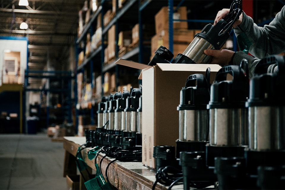 Packaging of Ion BA33 Sump Pumps
